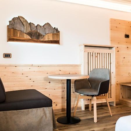 Cesa Paula Lägenhet Selva di Val Gardena Exteriör bild