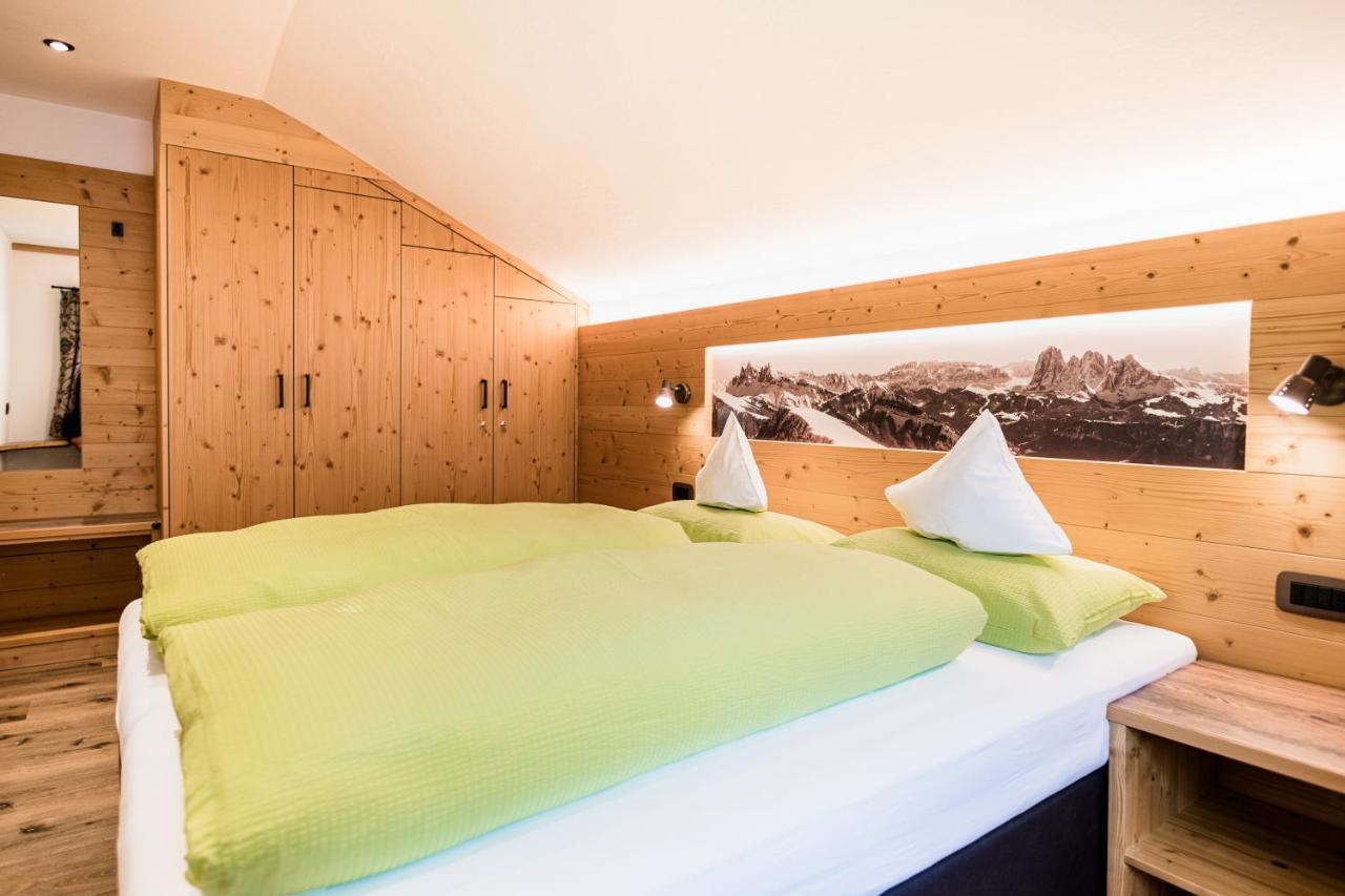 Cesa Paula Lägenhet Selva di Val Gardena Exteriör bild