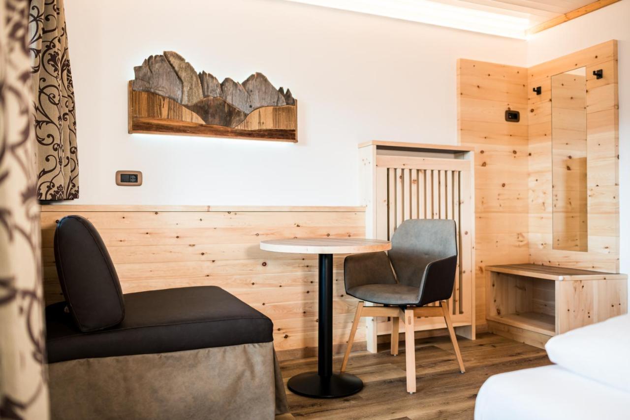 Cesa Paula Lägenhet Selva di Val Gardena Exteriör bild